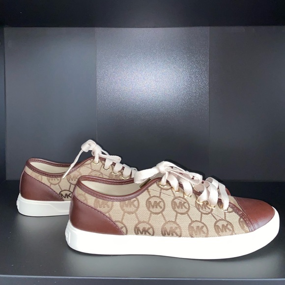Michael Kors Monogram Sneakers - Picture 3 of 10